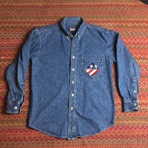 VINTAGE DENIM UNIVERSAL STUDIOS PATRIOTIC BUTTON UP AMERICAN FLAG